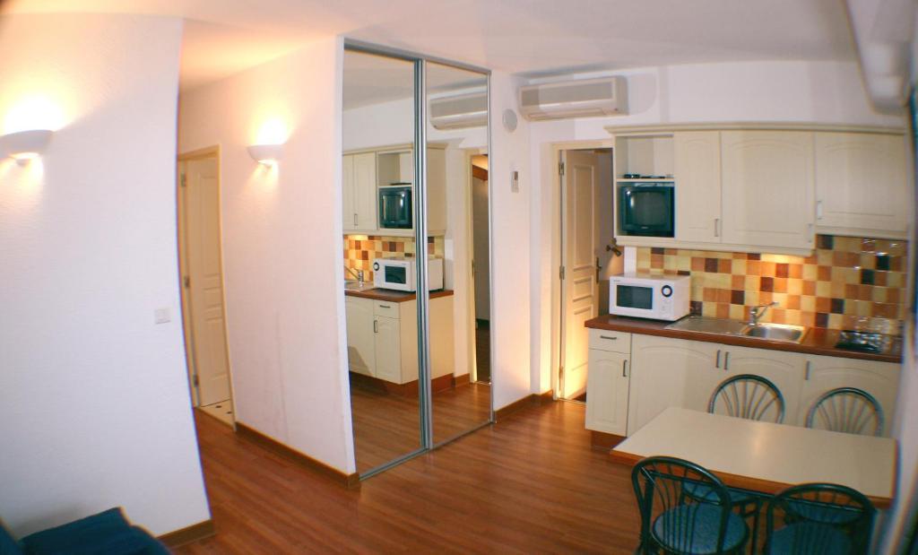 Residence Hoteliere Scudo Ajaccio  Habitación foto