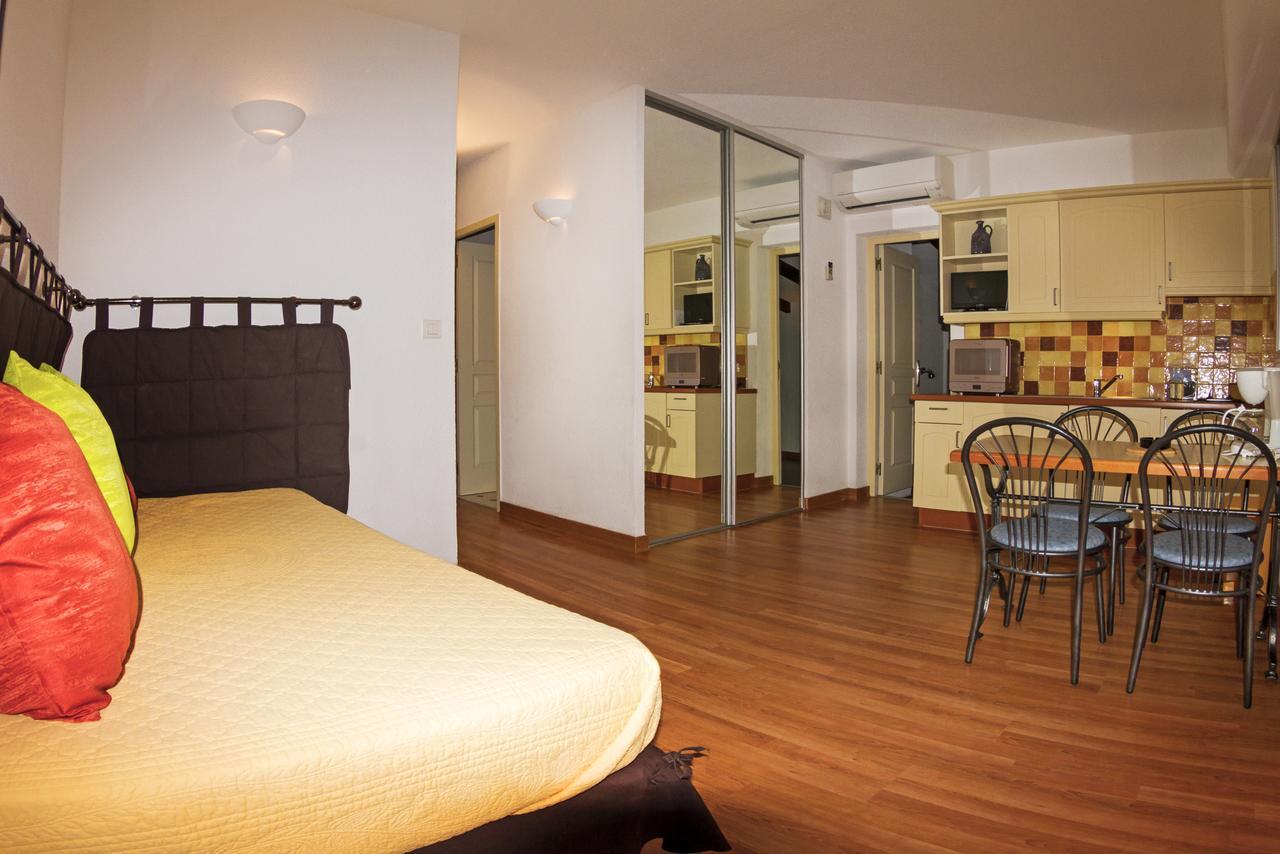 Residence Hoteliere Scudo Ajaccio  Exterior foto