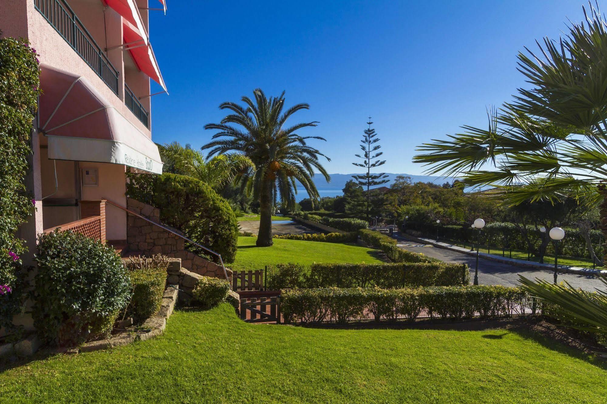 Residence Hoteliere Scudo Ajaccio  Exterior foto